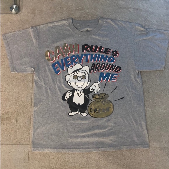 Other - Rare 100% authentic Royal 👑 District t-shirt - L